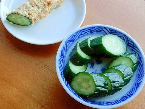 浅い糠漬けっぽい❤酒粕&味噌のキュウリ一夜漬け♪